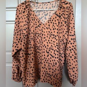 SHEIN Long Sleeve Elastic Wrist and V-Neck cheetah print Top